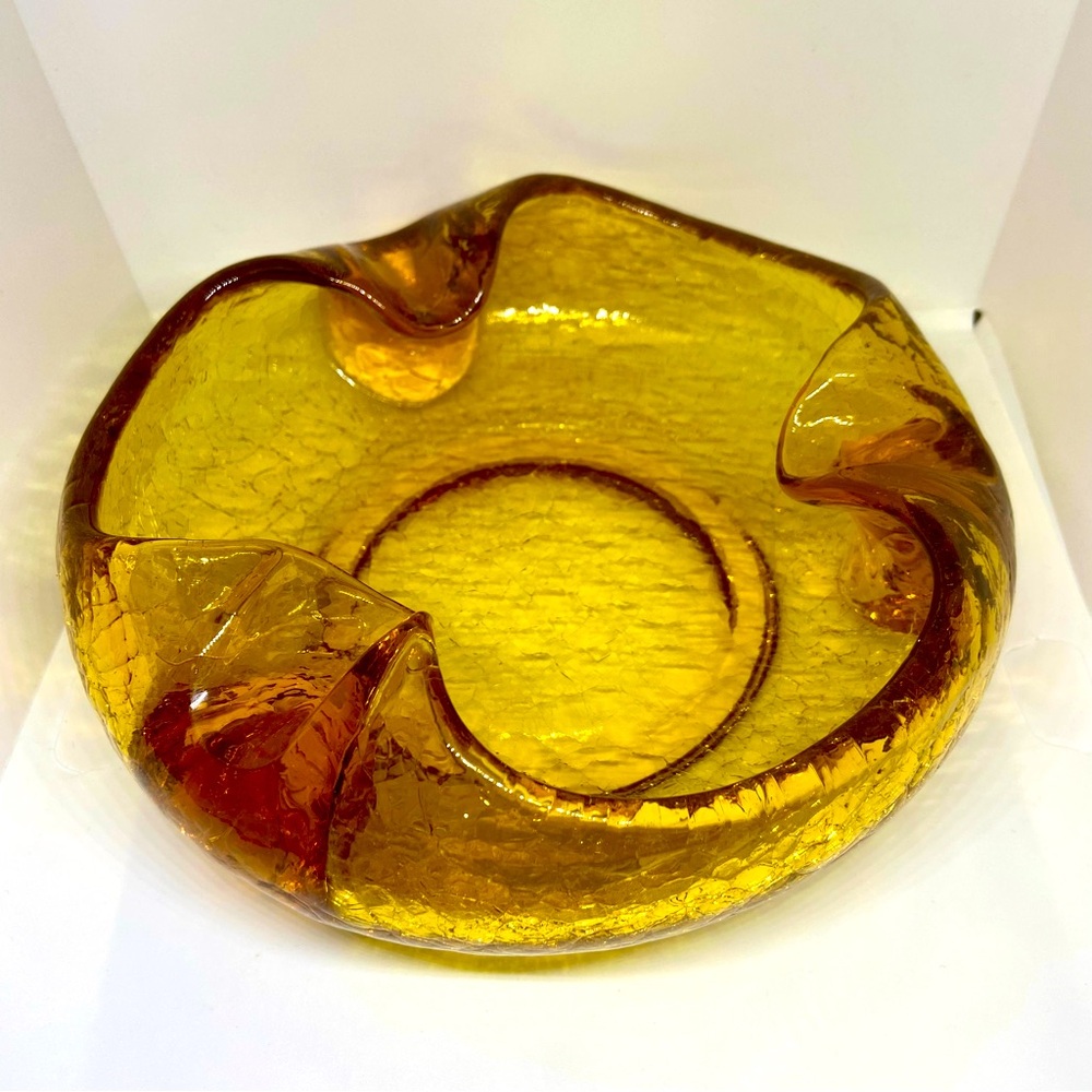 Vintage MCM Viking Amber Crackle Art Glass Ashtray Cigar Bowl 7.25” Heavy Dish